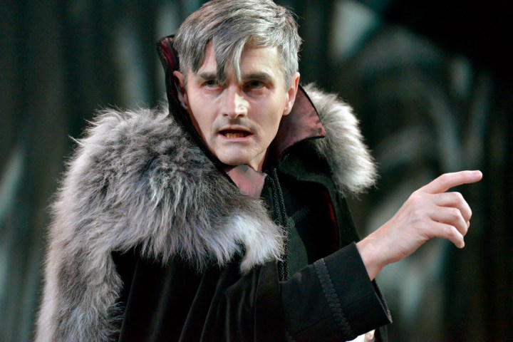 ~ Matthew Vaughan (Count Dracula); photo by Keith Pattison ~